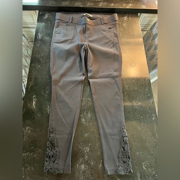 Amaryllis Apparel Women's Crochet Ankle Super Stretch Jegging with Pockets 1X - Picture 2 of 7